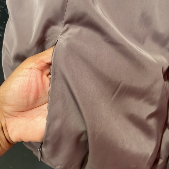 GAP Women’s Gray Thermal Vest Size M with Zip Pockets Outdoor Hiking Core Winter - Picture 5 of 8